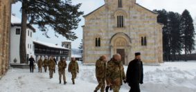 Il generale Zauner visita il monastero di decane