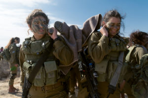 donne soldato di Israele (ph IDF)