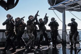 Addestramento anti pirateria per i fucilieri del San Marco (foto Marina Militare)