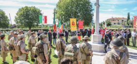 GERMOGLI PH: 2 GIUGNO 2017 AREZZIO FOIANO DELLA CHIANA RIEVOCAZIONE STORICA E CELEBRAZIONE DELL' ANNIVERSARIO DEELLA LIBERAZIONE WWII SECONDA GUERRA MONDIALE MILITARIA INGLESI AMERICANI