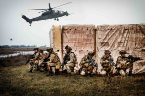 Elicotteri in volo per la brigata Friuli (Foto Esercito Italiano)