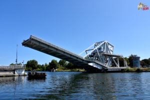 D-day Pegasus Bridge, Il ponte per il quale combatterono aspramente i diavoli rossi, ossia i parà inglesi