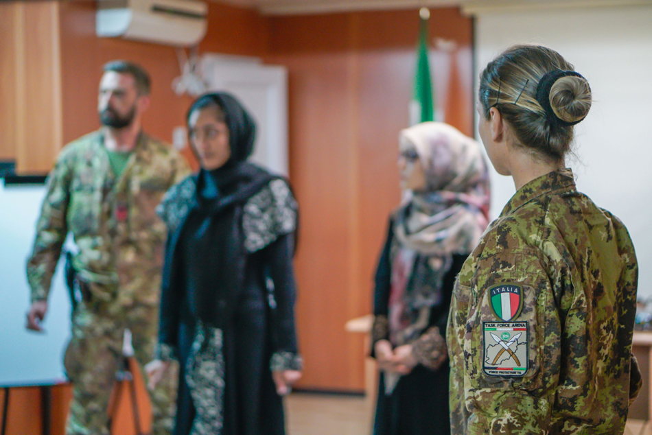 L'esercito addestra le poliziotte afghane (foto Esercito Italiano)
