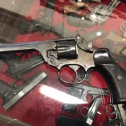 Revolver Enfield N° 2, le armi della seconda guerra mondiale