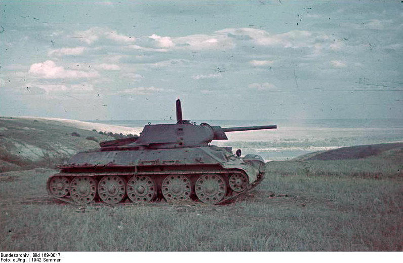 Sowjetischer Panzer T-34 1943 (foto Bundesarchiv)