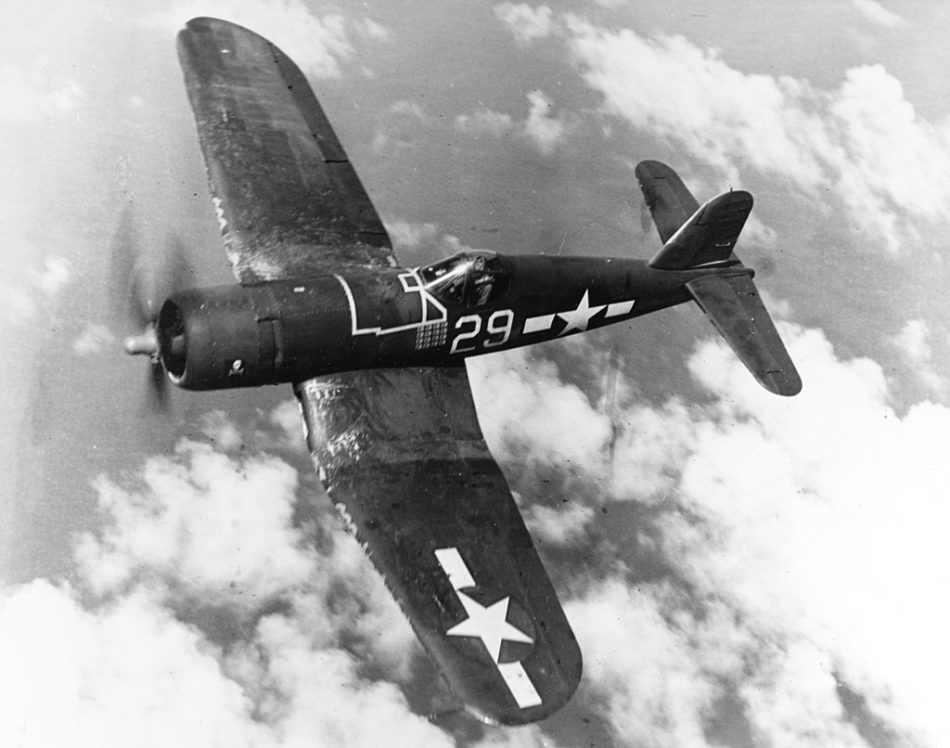 Vought F4-U Corsair in volo