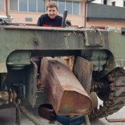 Restauro Sherman Firefly CRCS onus cingoli e ruote per conoscere la storia