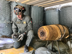 Artificieri dell'esercito bomba Fiumalbo ww2(foto Esercito Italiano)