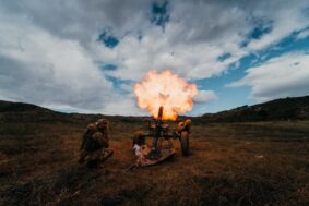 Mortaio Thomson 120 mm parà 183 reggimento Nembo (foto Esercito Italiano)