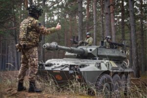 Esercitazione in Lettonia Blindo Centauro (foto Esercito Italiano)