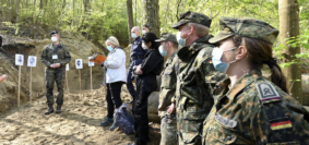 Operazioni di ricerca al tunnel Winterberg (ph Uwe Zucchi für Voksbund.de)