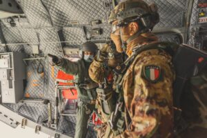 swift response 2021 per I paracadutisti del Nembo (foto Esercito Italiano)