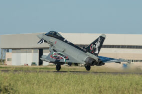 Eurofighter 4° stormo livrea per i 90 anni (foto Aeronautica militare)