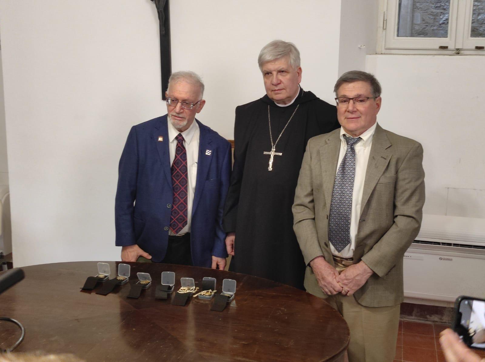 i reliquiari di Montecassino riportati dalla famiglia Salemi